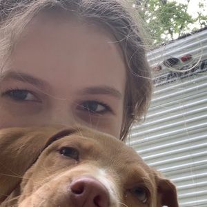 Meet your Posher, Emeia